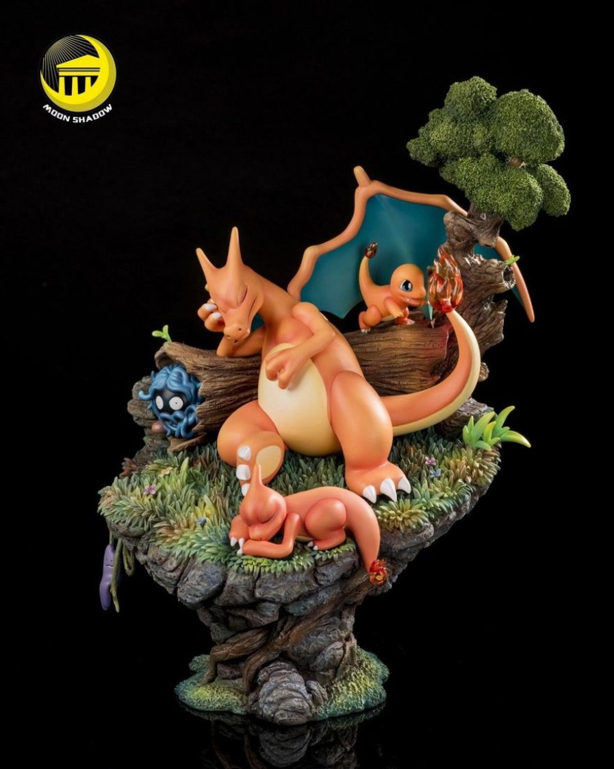 Anime Resins Moon Shadow Studio | >Pre Order< Moon Shadow Studio - Charizard Family
